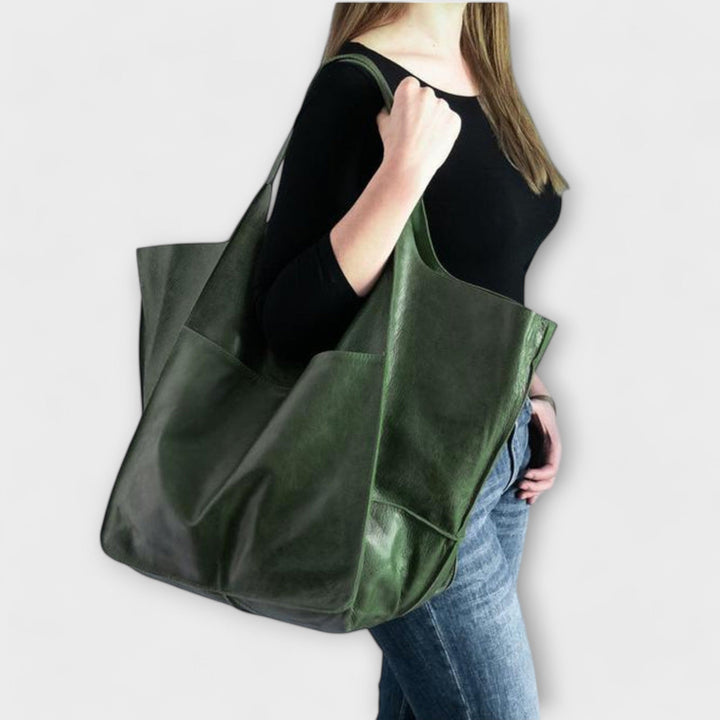 Spacious Weekend Tote Bag