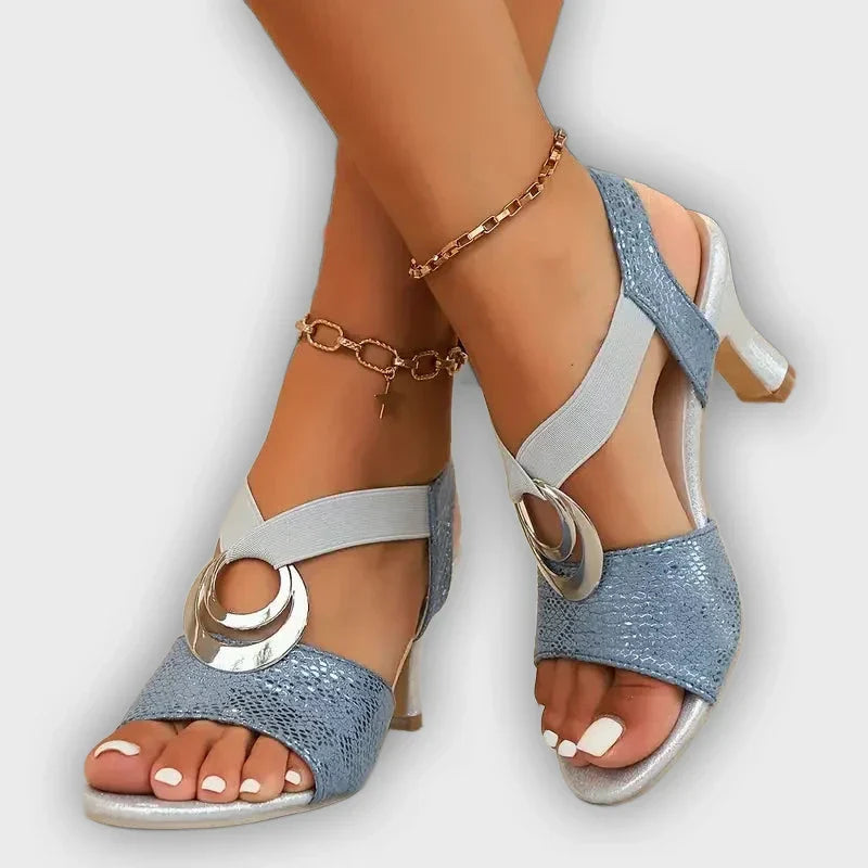 נעלי רימצ'ן אלגנטיות עם אבזם מעוצב