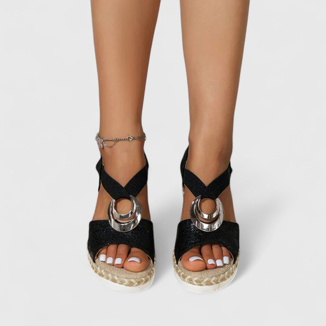 אורניה - סנדלים אורטופדיים