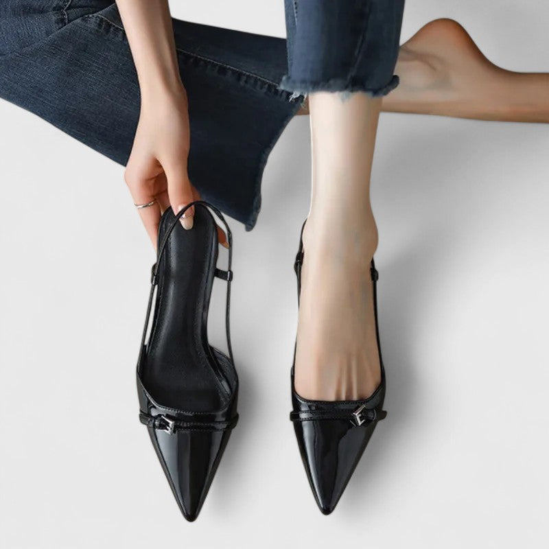 סנדלי סליפ-און מחודדים לקיץ