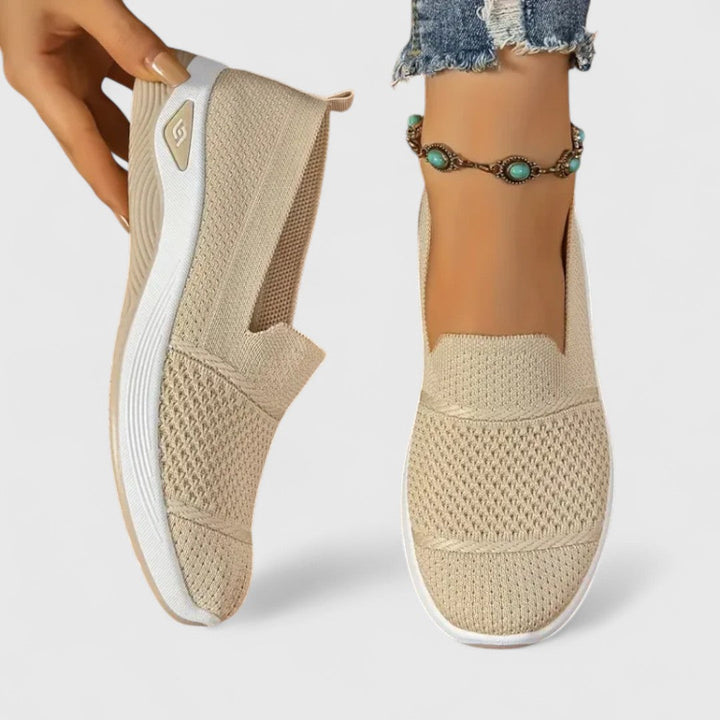 אזליה - נעלי ספורט אורתופדיות ללא שרוכים